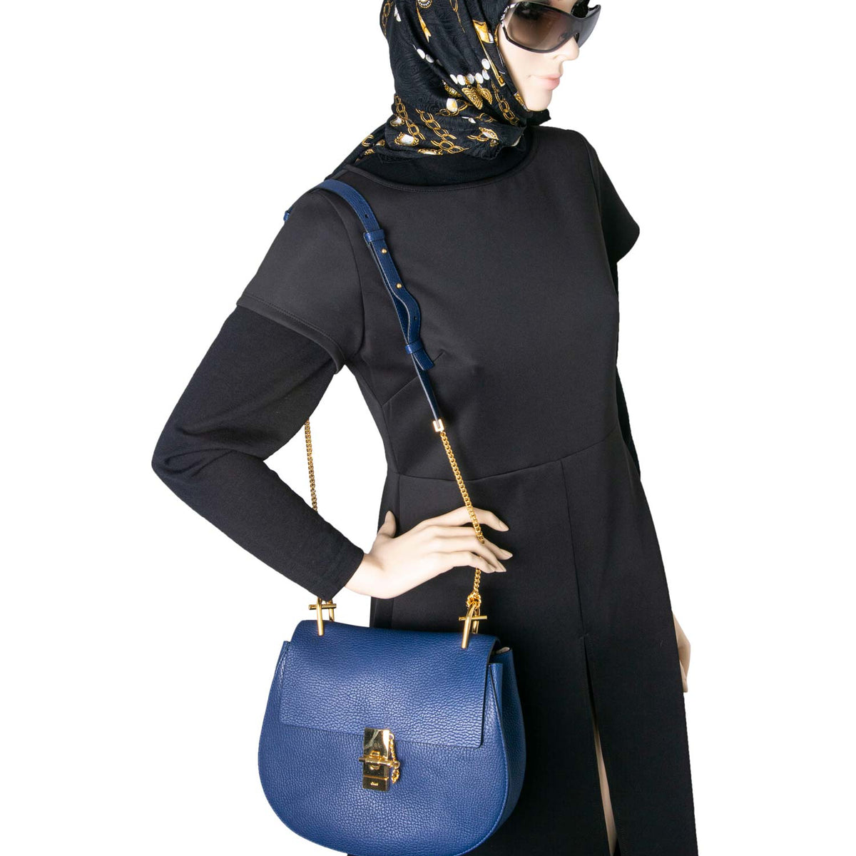 Criventis elegant leather Handbag close-up detail
