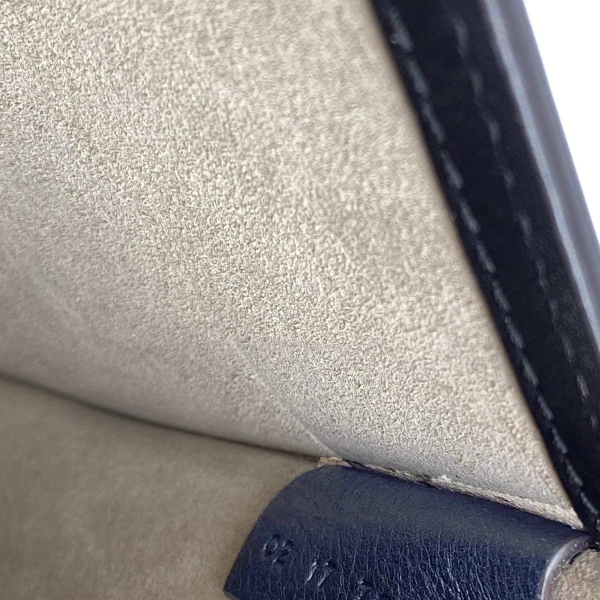 Side view of Chloe handbag Black premium designer bag