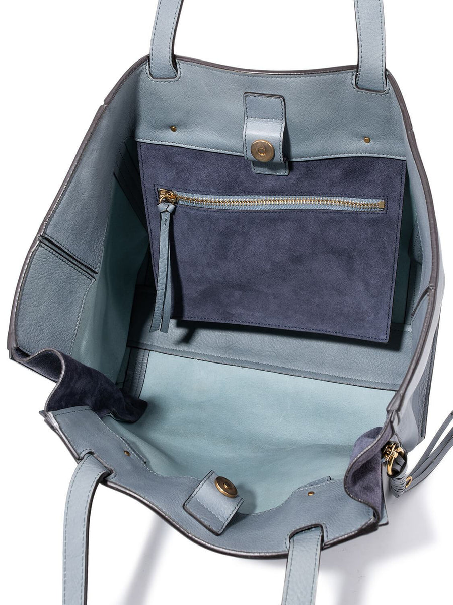 Xelventis elegant leather Handbag interior detail