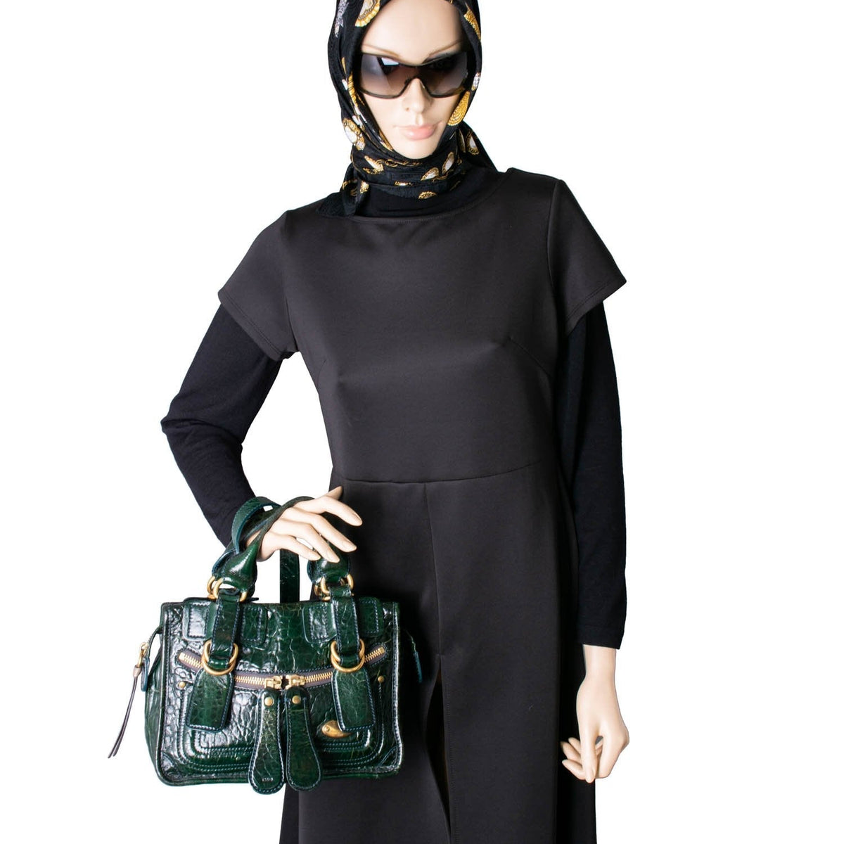 Forventis elegant leather Handbag back view