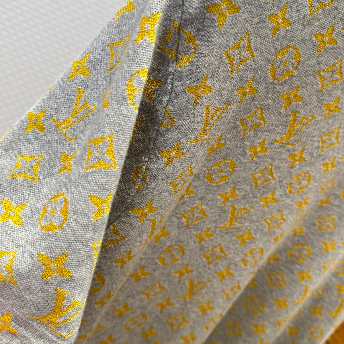 Louis Vuitton T-Shirts? Louis Vuitton Lou T-shirt Premium Designer Cotton T-Shirt