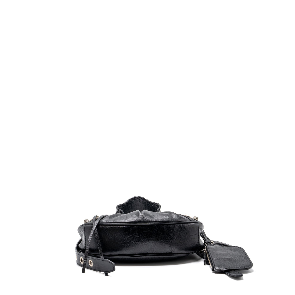 Luxar672 elegant leather Handbag angled view