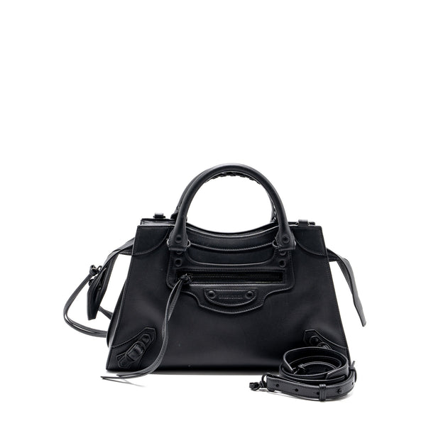 Balenciaga Neo Classic Small Handbag Calfskin Black black/ruthenium hardware | Structured Leather Handbag