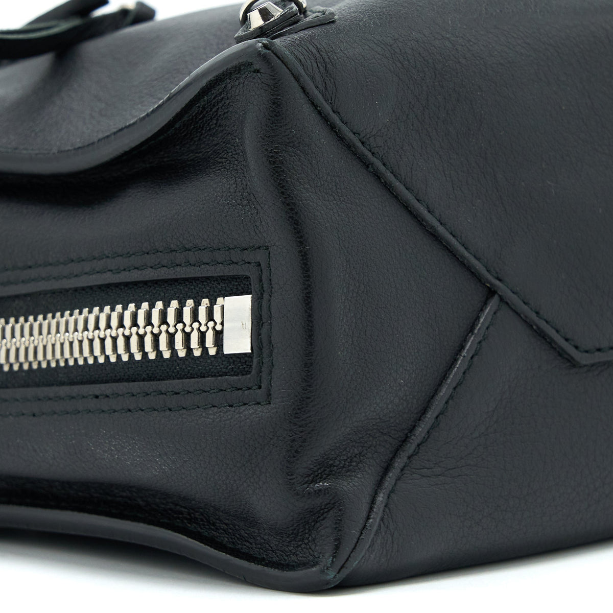 Luxar633 elegant leather Handbag side view