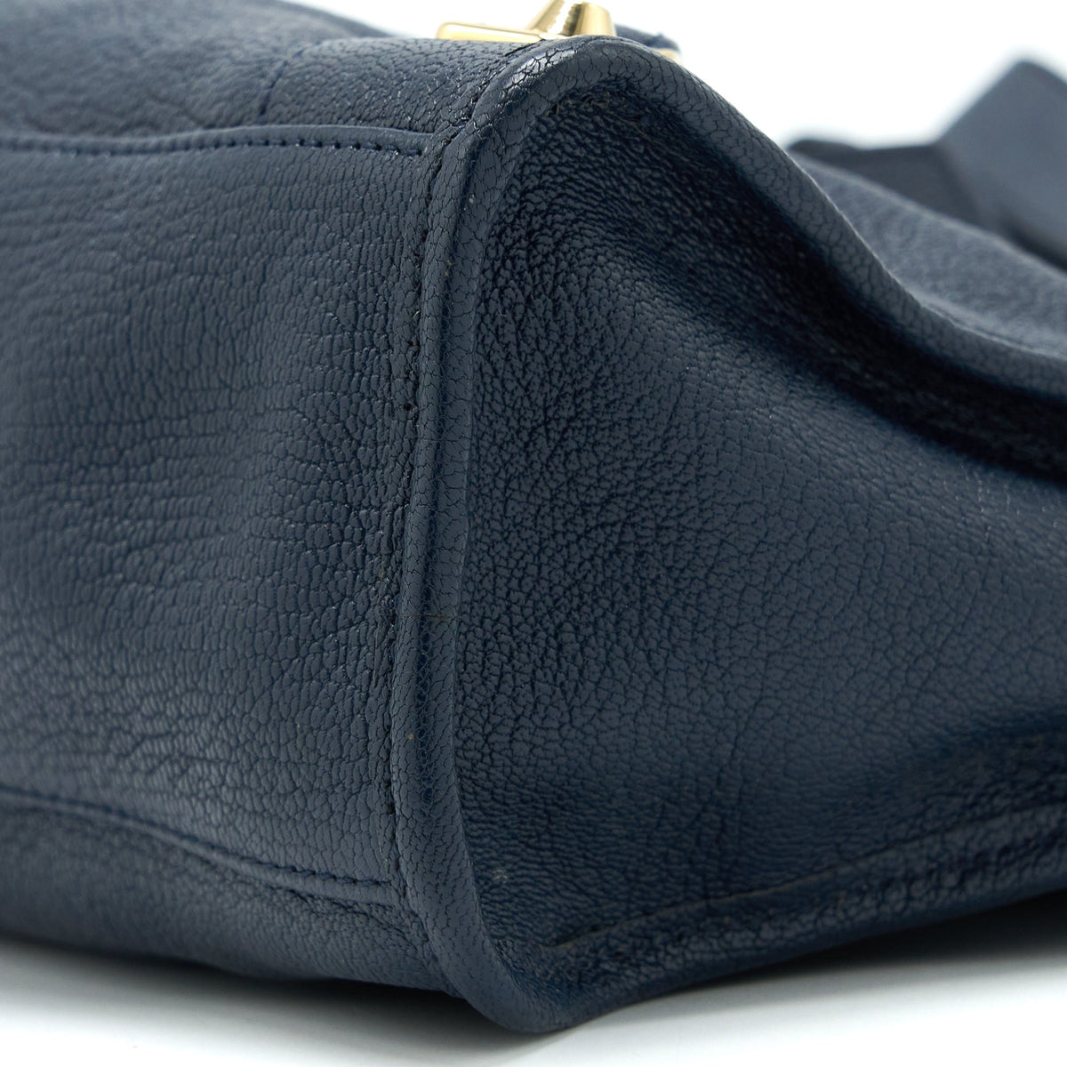 Luxar629 elegant leather Handbag angled view