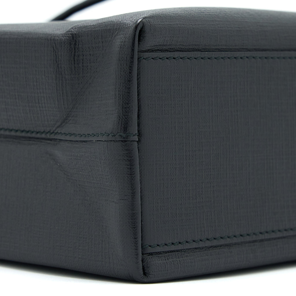 Luxar628 elegant leather Handbag top view
