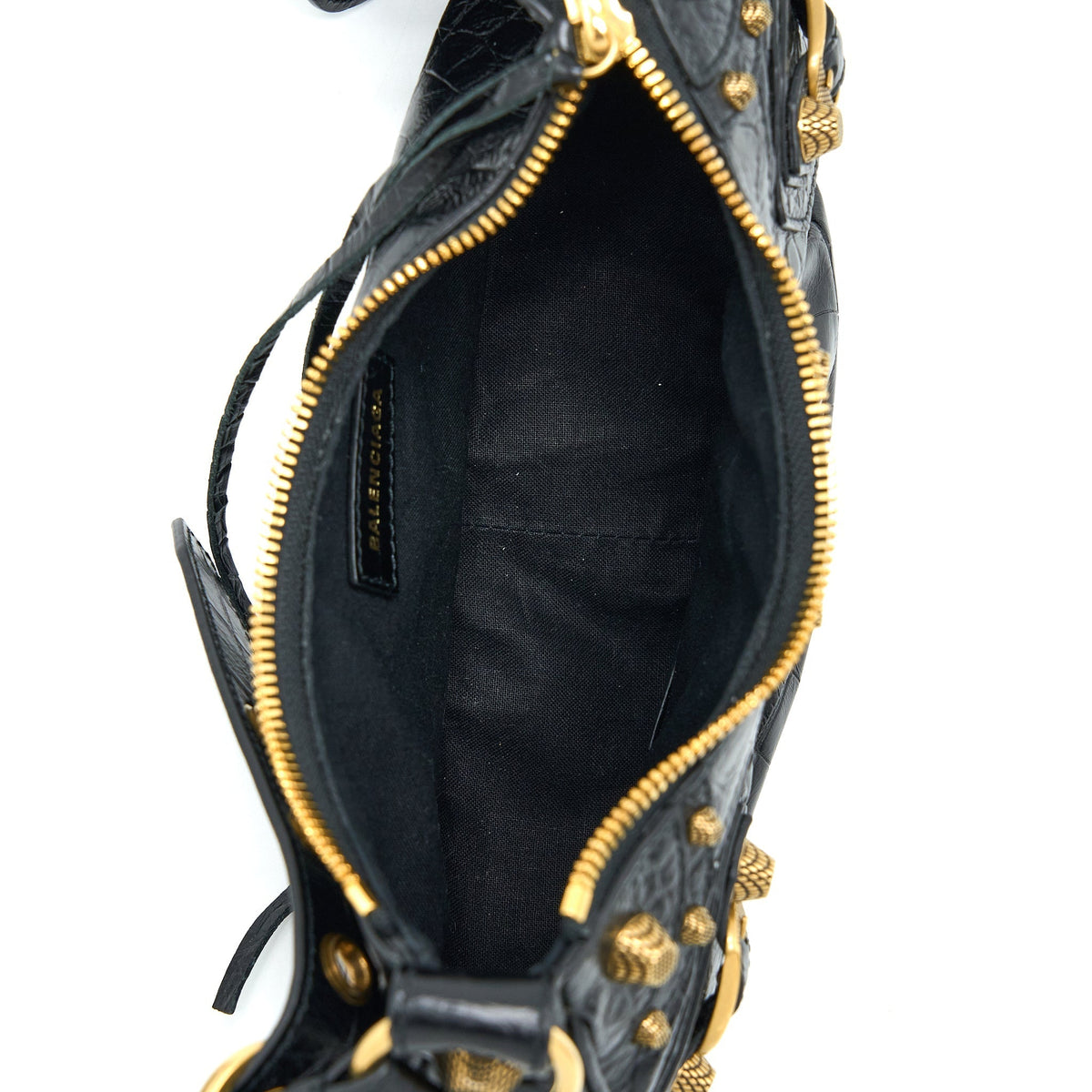 Luxar632 elegant leather Handbag close-up detail