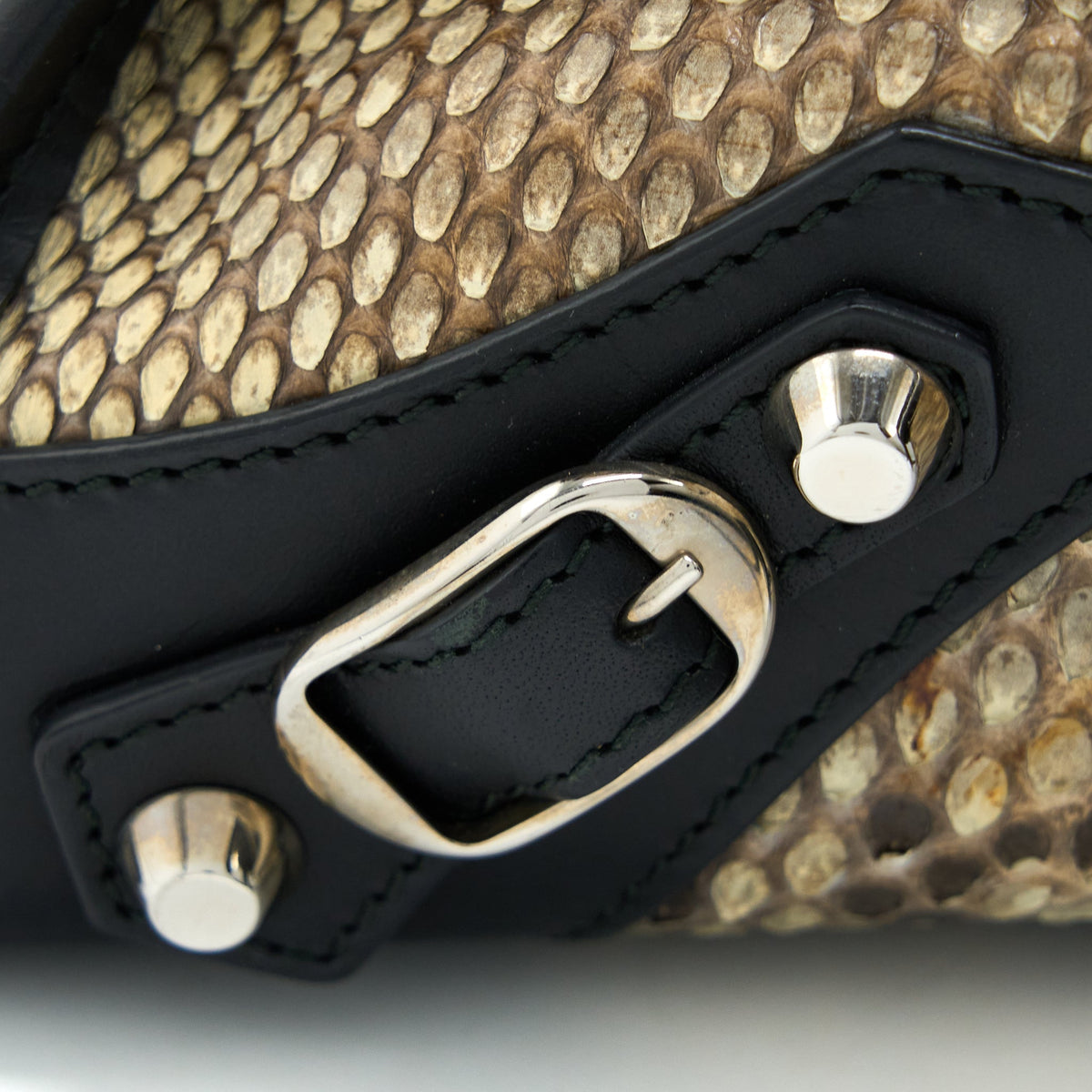 Luxar631 elegant leather Handbag top view