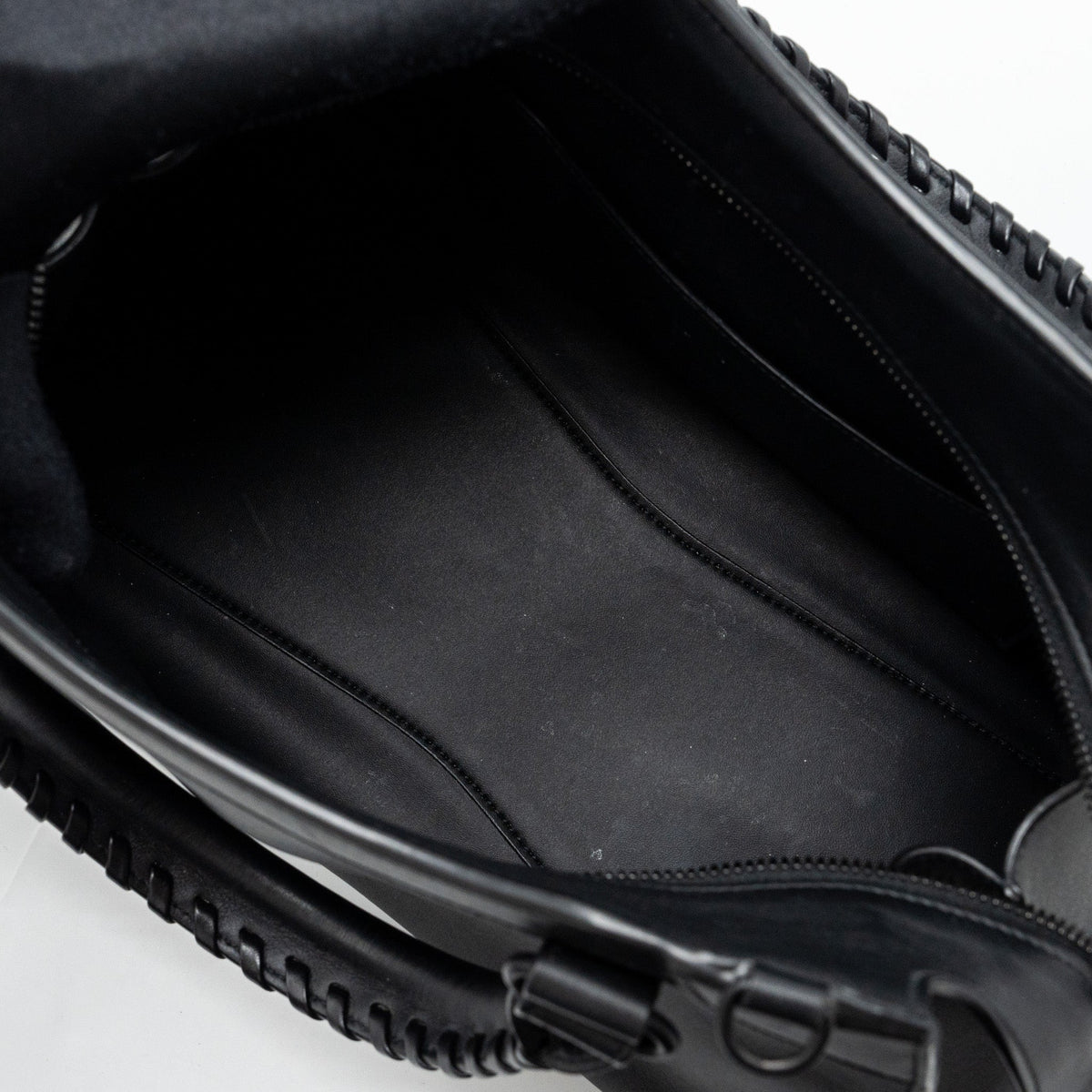 Balenciaga Neo Classic Small Handbag Calfskin Black black/ruthenium hardware | Structured Leather Handbag