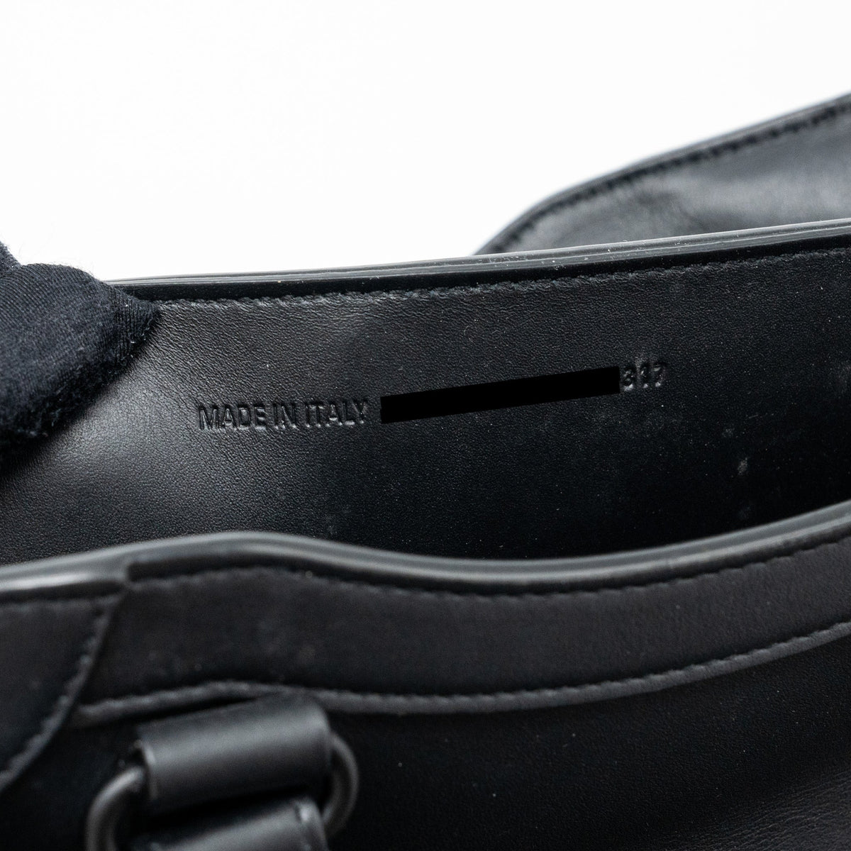 Balenciaga Neo Classic Small Handbag Calfskin Black black/ruthenium hardware | Structured Leather Handbag