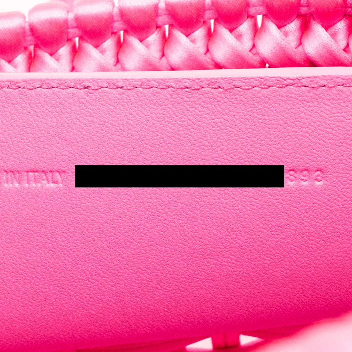 Luxar679 elegant leather Handbag interior detail