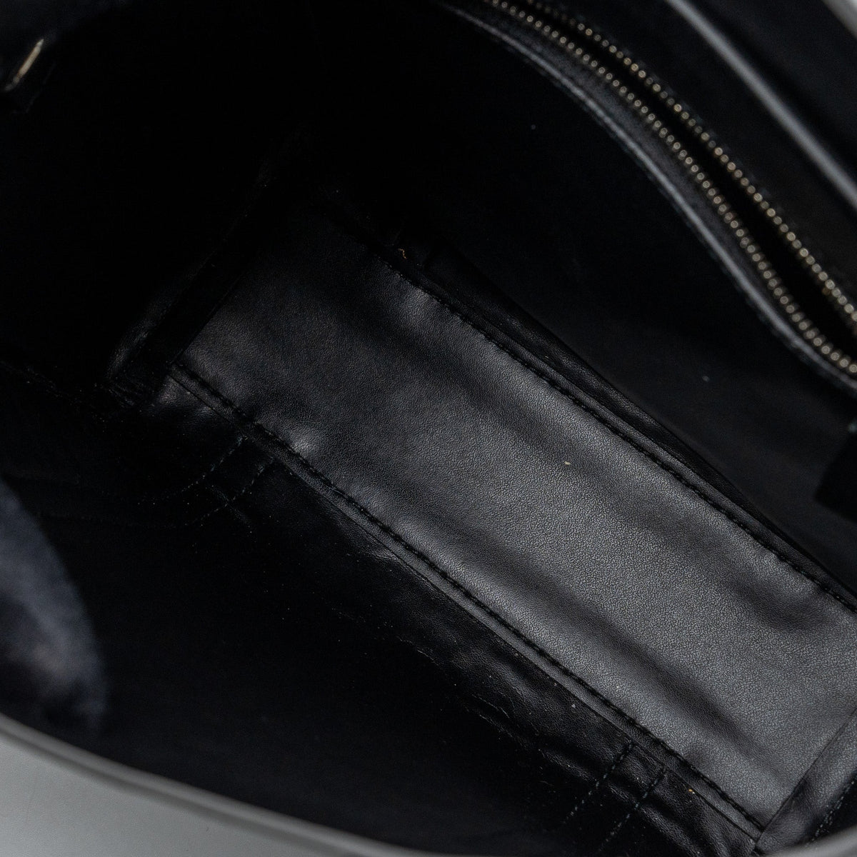 Luxar665 elegant leather Handbag side view