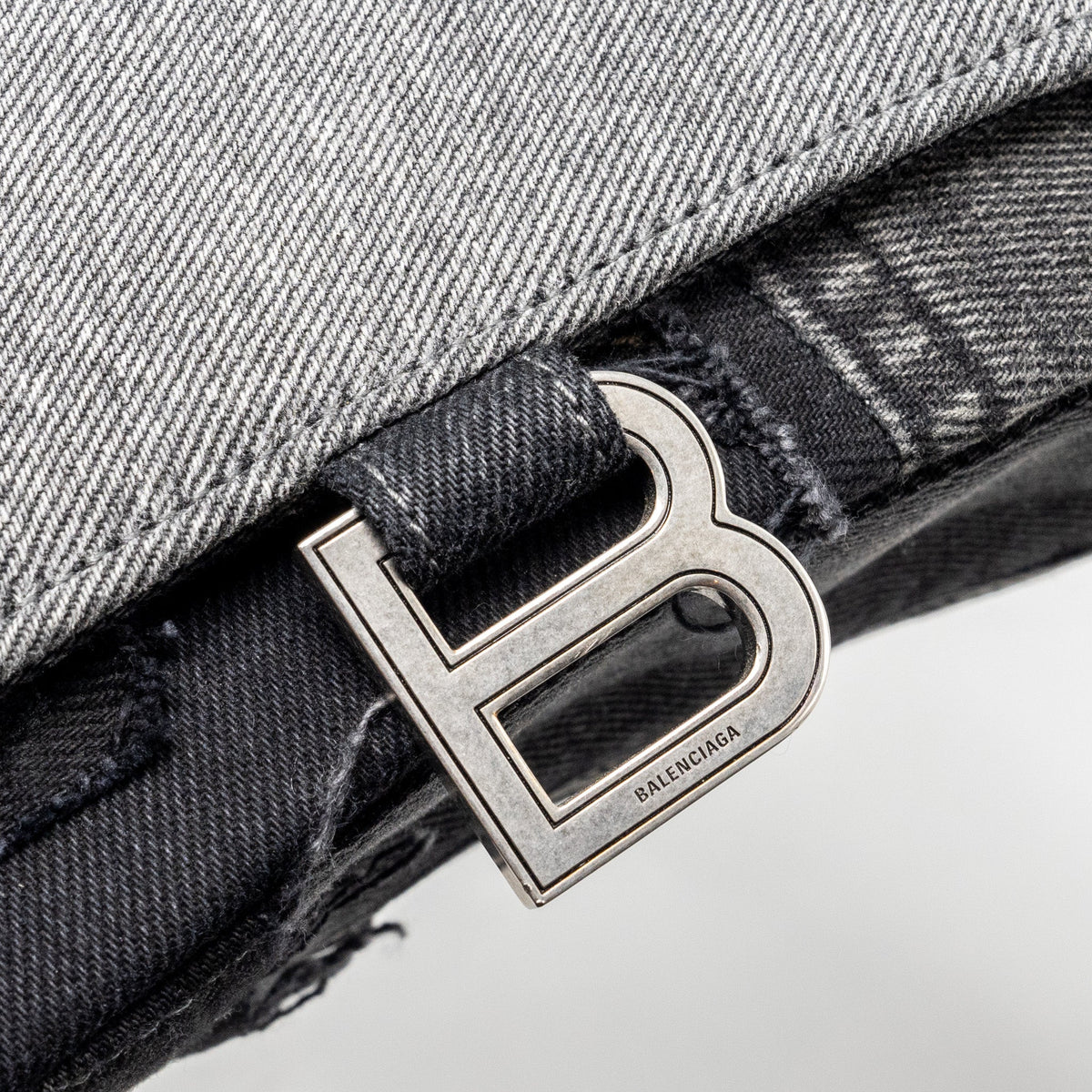 Luxar687 elegant leather Handbag side view