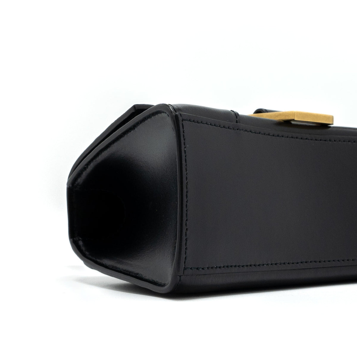 Luxar647 elegant leather Handbag side view