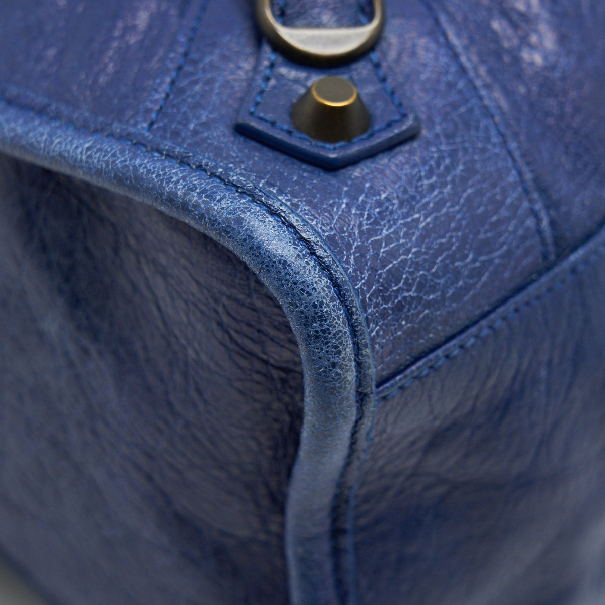 Luxar607 elegant leather Handbag top view