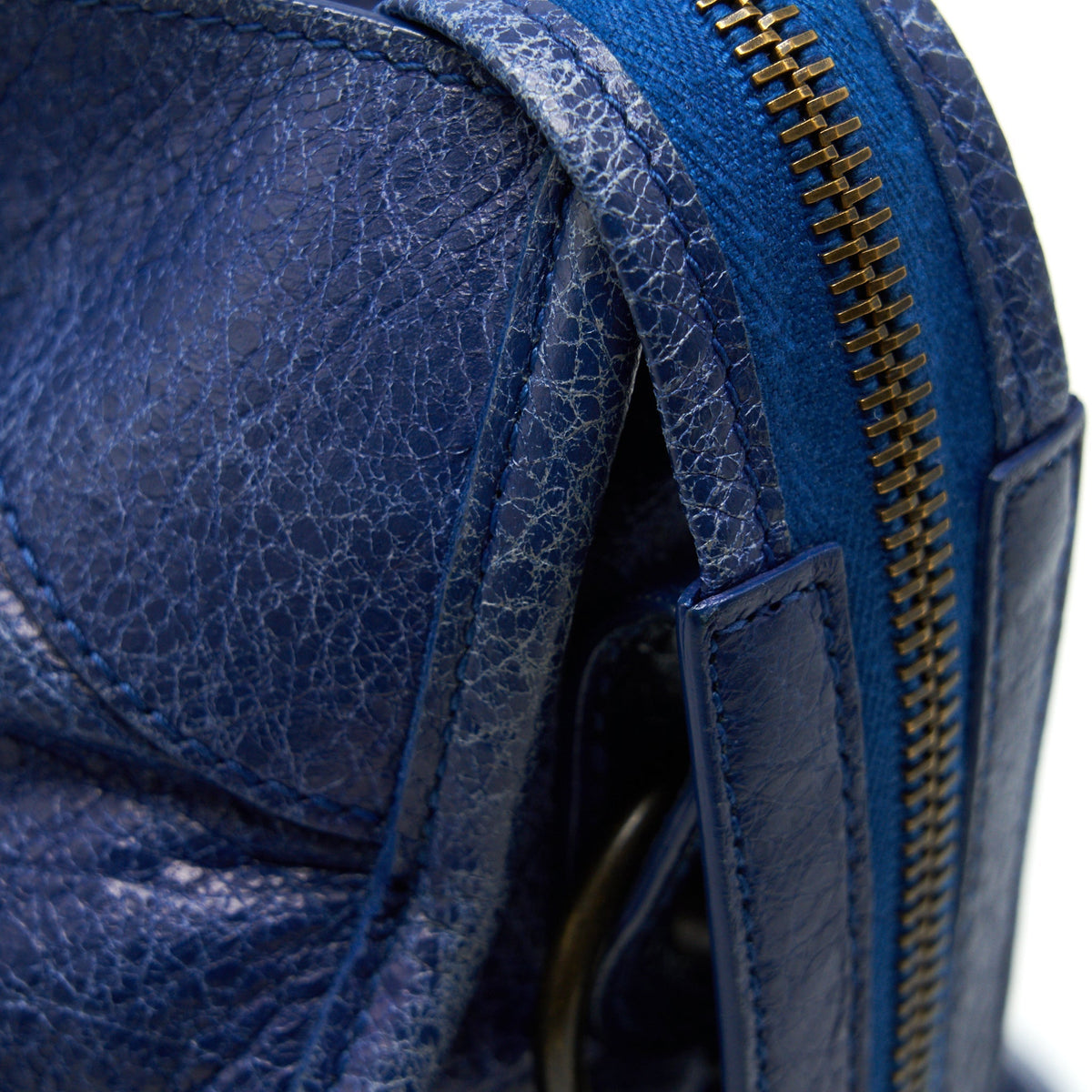 Luxar607 elegant leather Handbag interior detail