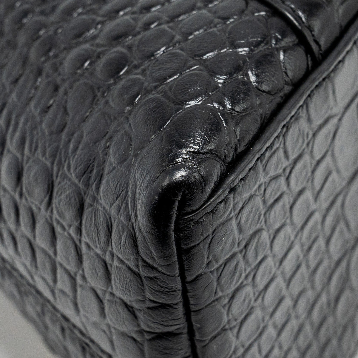 Luxar696 elegant leather Handbag side view