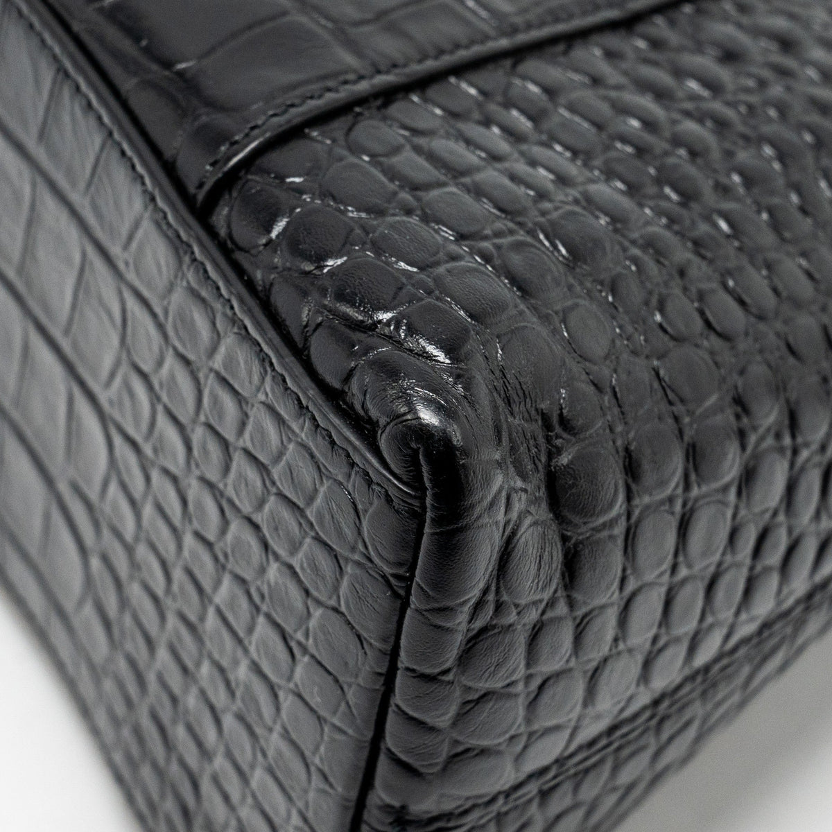 Balenciaga authentic luxury handbag Black calf craftsmanship