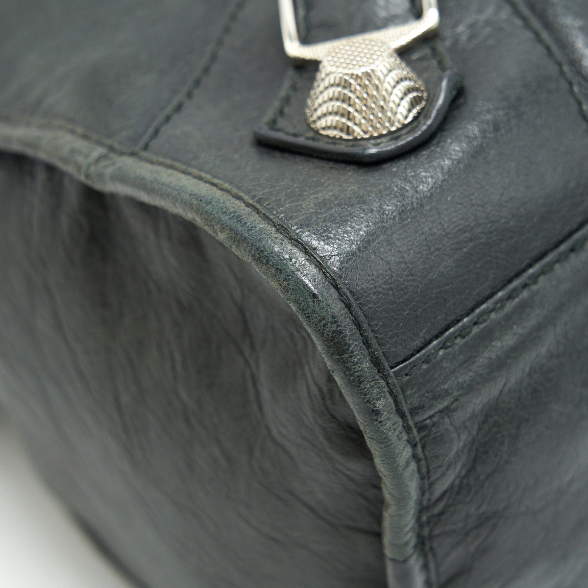 Luxar758 elegant leather Handbag top view