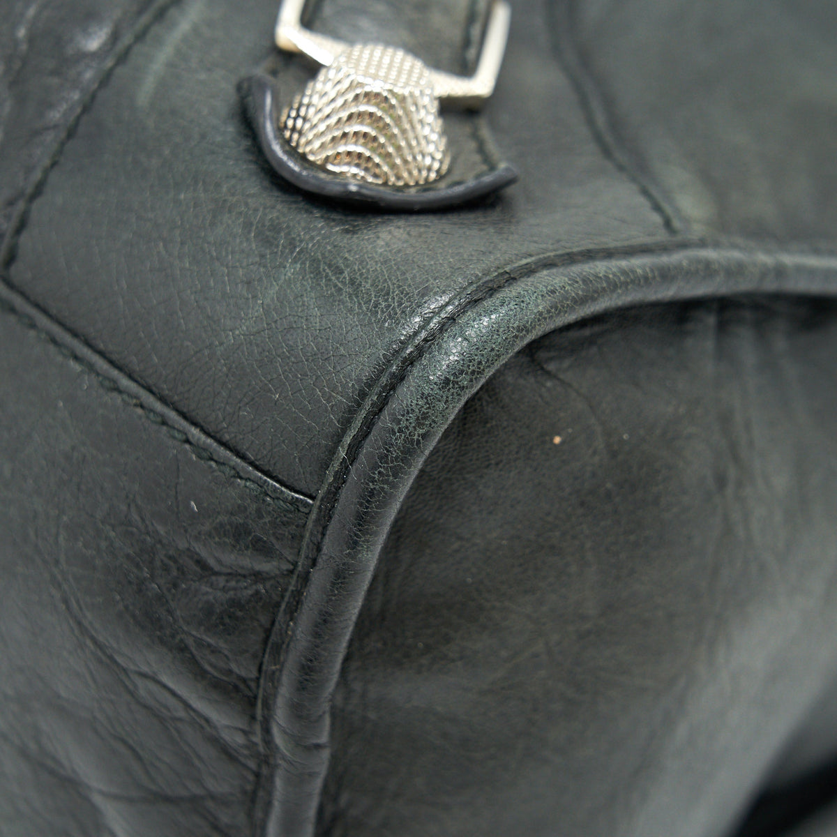 Luxar758 elegant leather Handbag top view