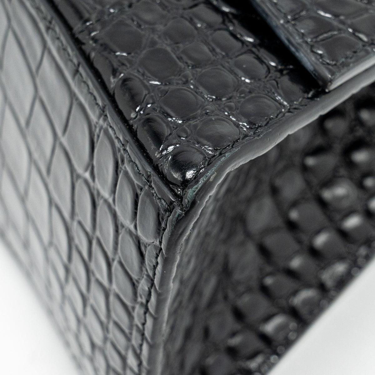 Balenciaga authentic luxury handbag Black calf craftsmanship
