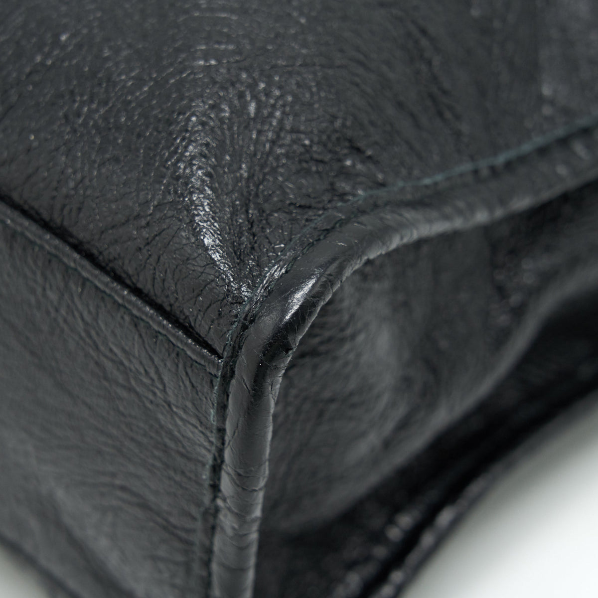 Luxar762 elegant leather Handbag side view