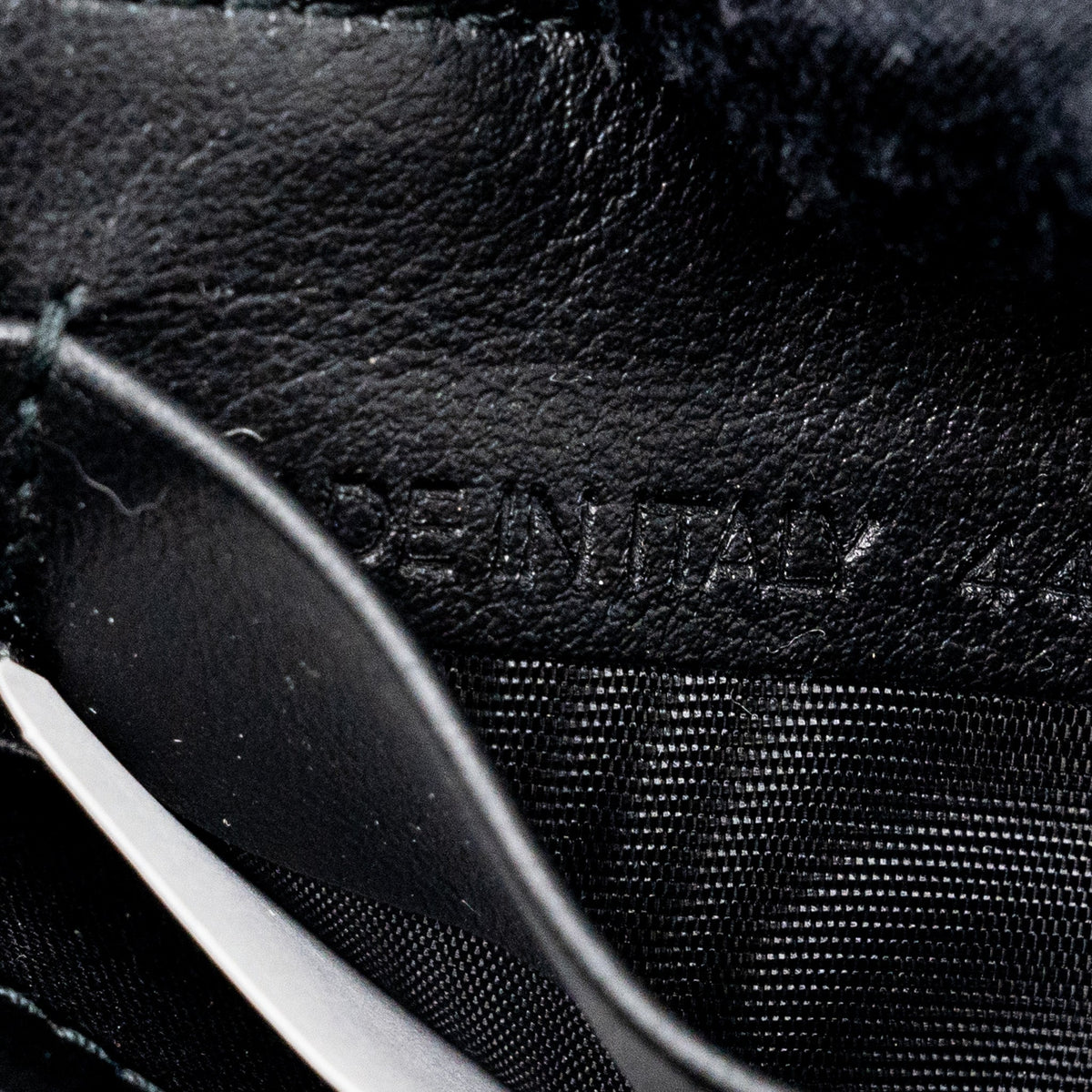 Luxar668 elegant leather Handbag back view