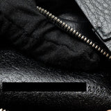 Luxar673 elegant leather Handbag close-up detail