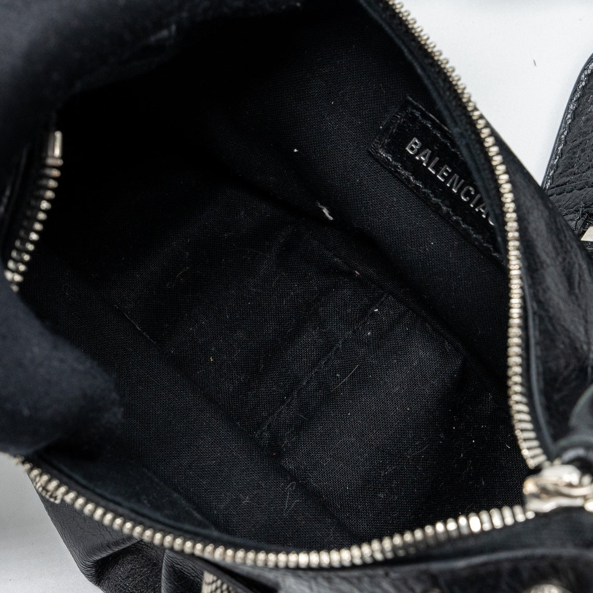 Luxar672 elegant leather Handbag top view