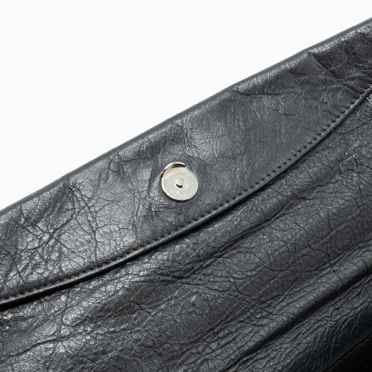 Luxar659 elegant leather Handbag back view