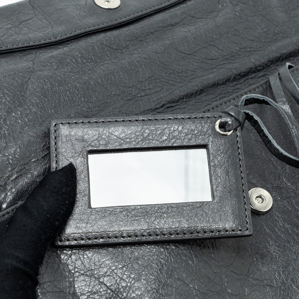 Luxar659 elegant leather Handbag interior detail