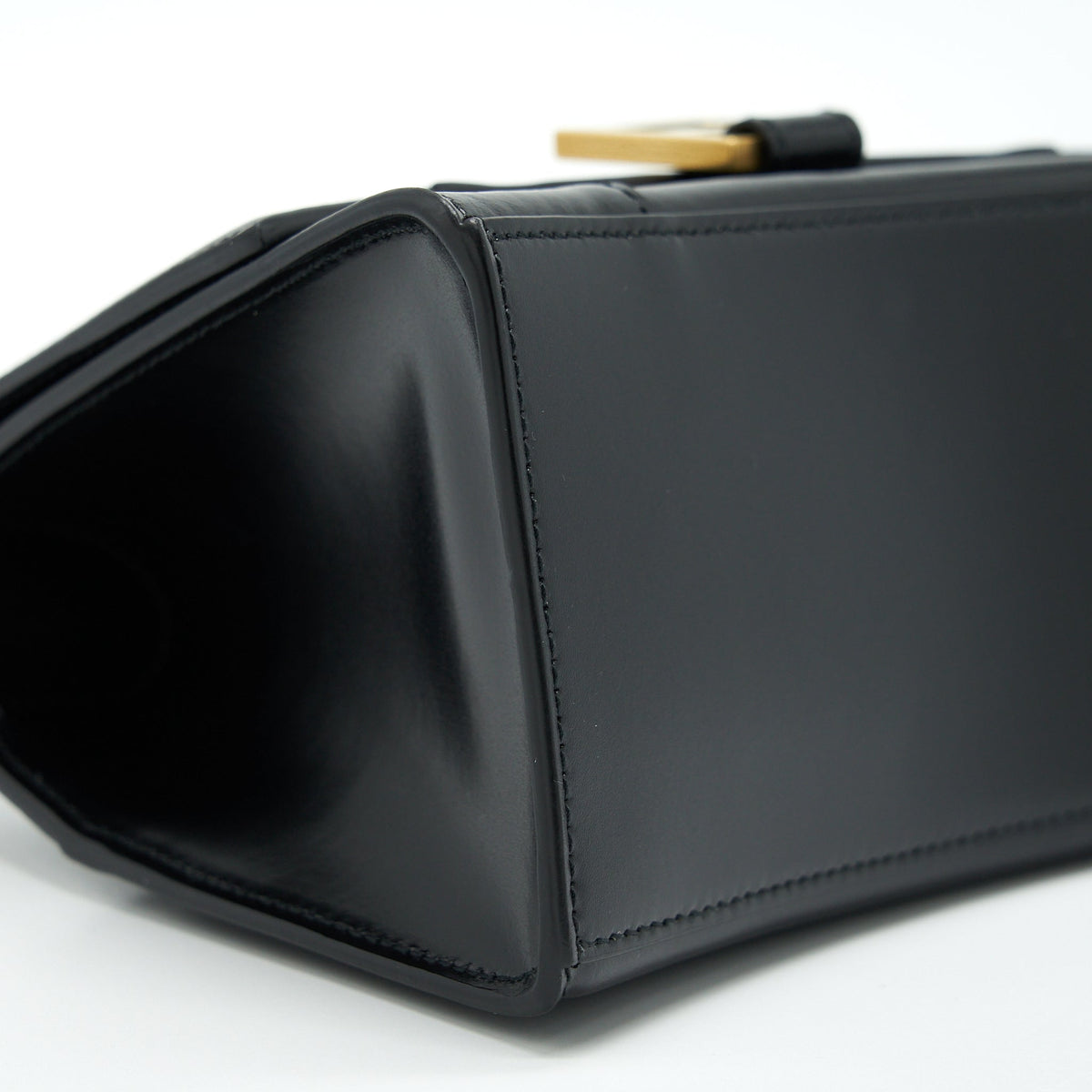 Luxar621 elegant leather Handbag top view
