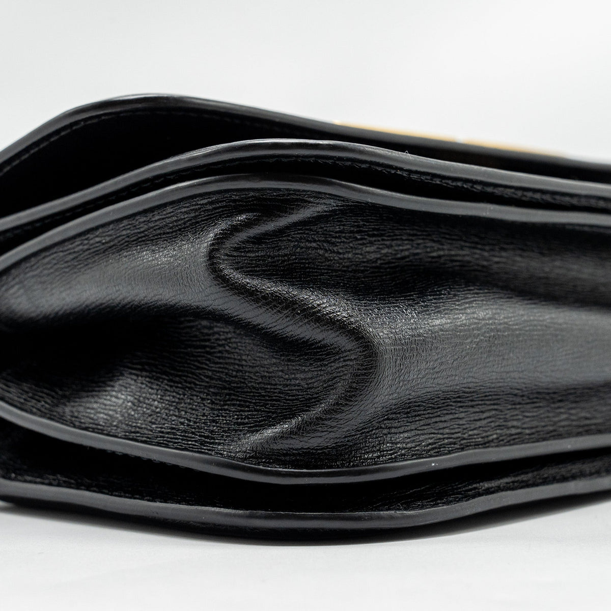 Luxar703 elegant leather Handbag top view