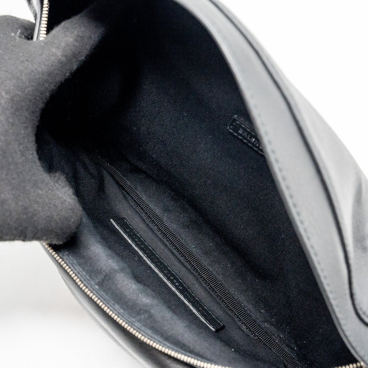 Balenciaga authentic luxury handbag Black calf craftsmanship