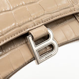 Luxar712 elegant leather Handbag close-up detail