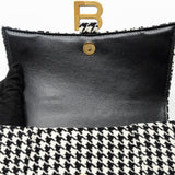 Luxar660 elegant leather Handbag angled view