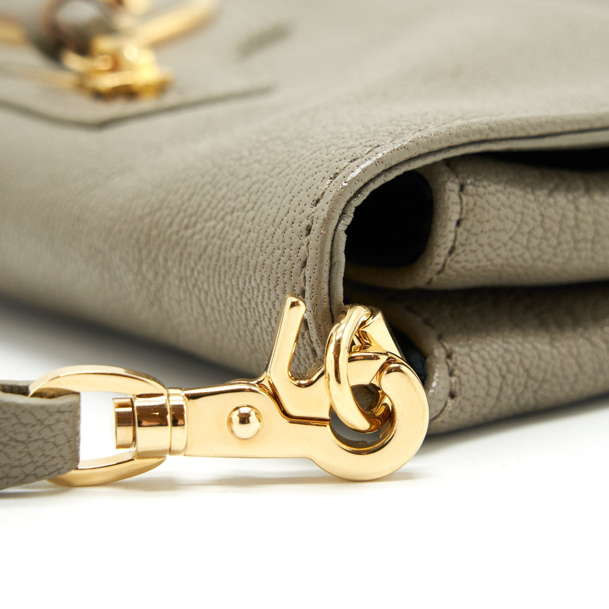 Luxar608 elegant leather Handbag top view