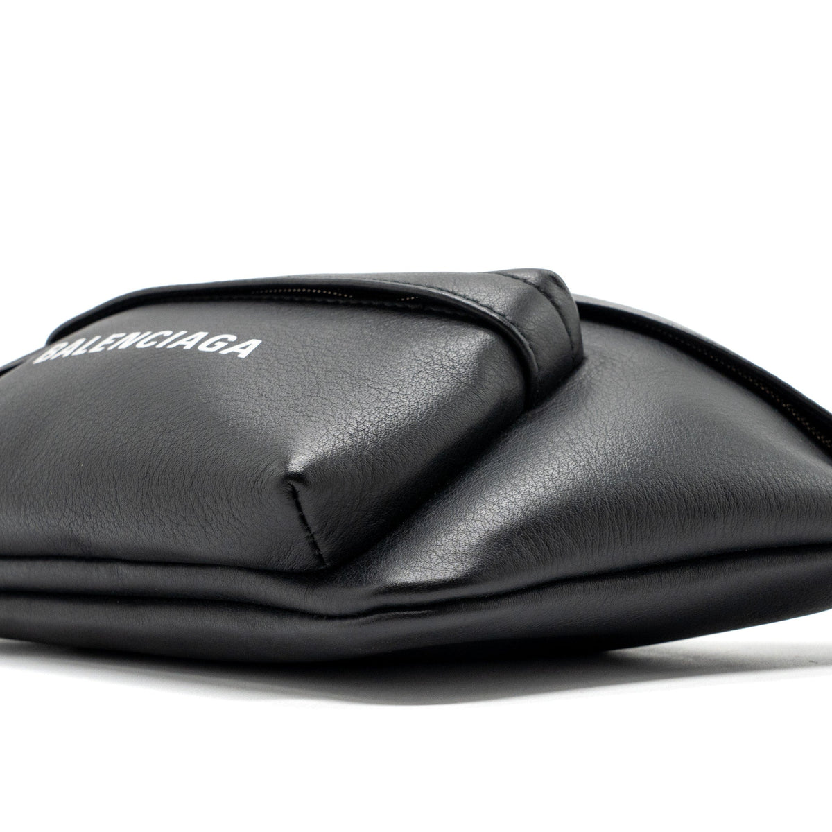 Luxar674 elegant leather Handbag top view