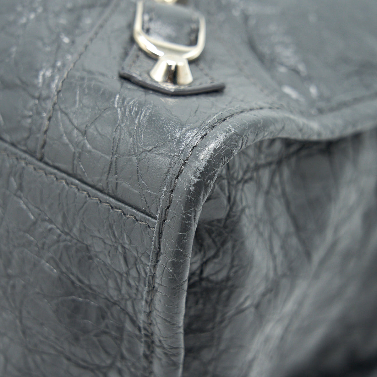 Luxar730 elegant leather Handbag top view