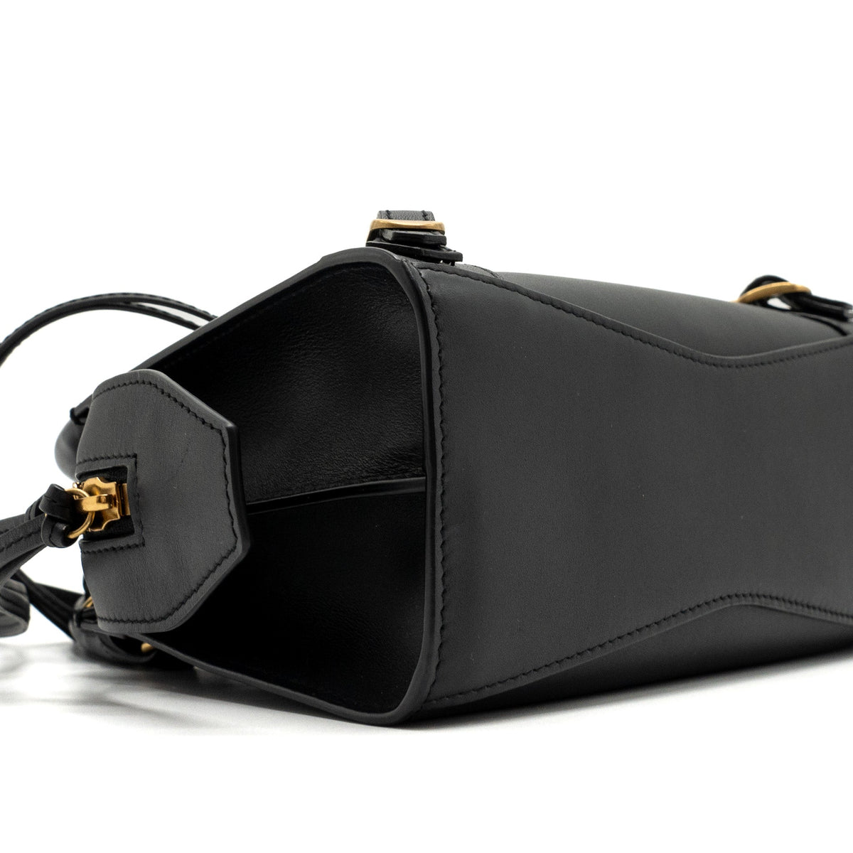 Luxar650 elegant leather Handbag back view