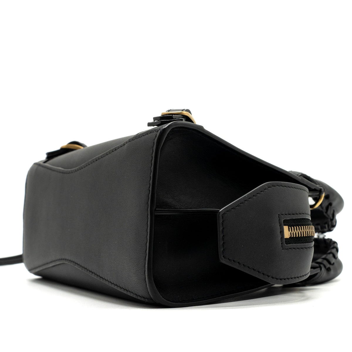 Luxar650 elegant leather Handbag interior detail