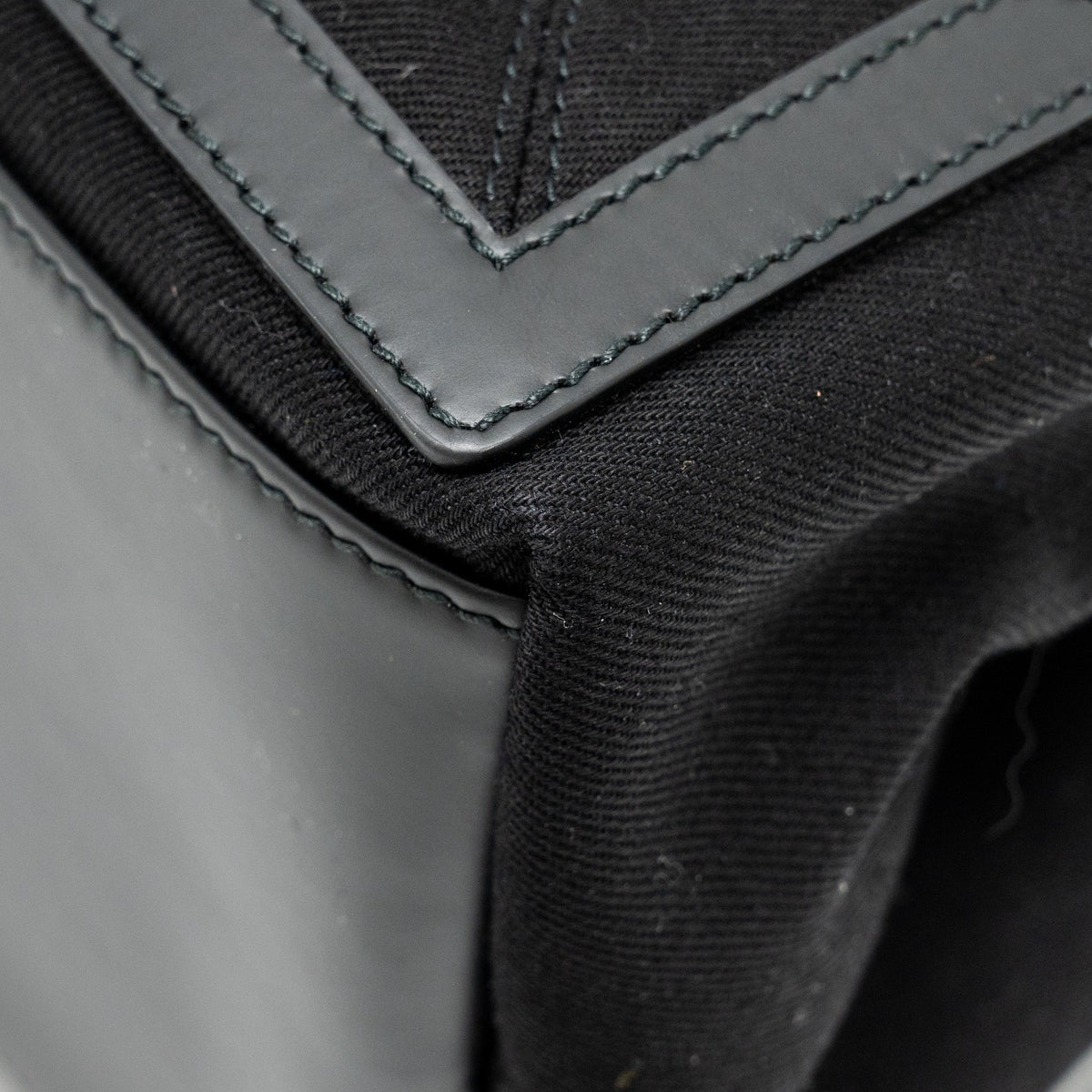 Luxar707 elegant leather Handbag top view