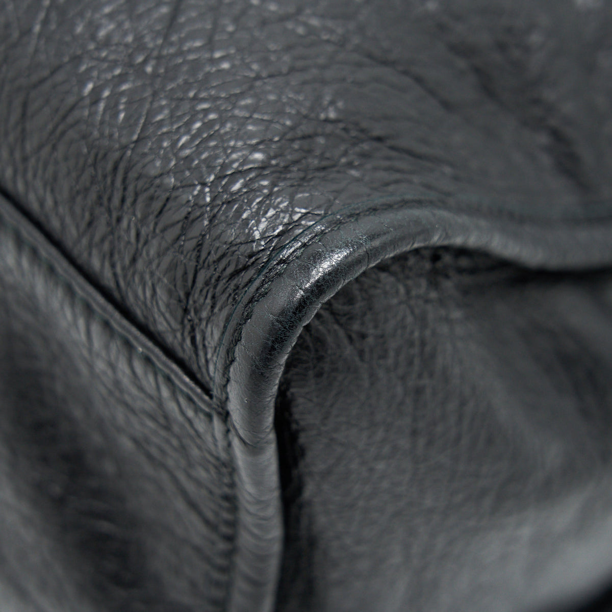Luxar749 elegant leather Handbag side view