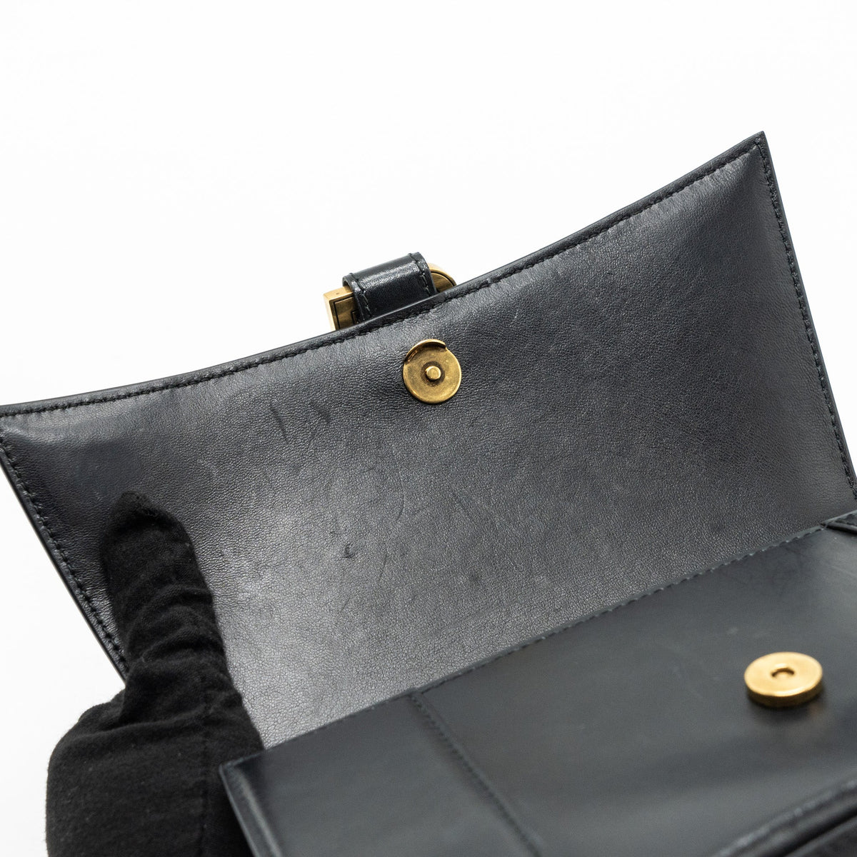 Luxar676 elegant leather Handbag back view
