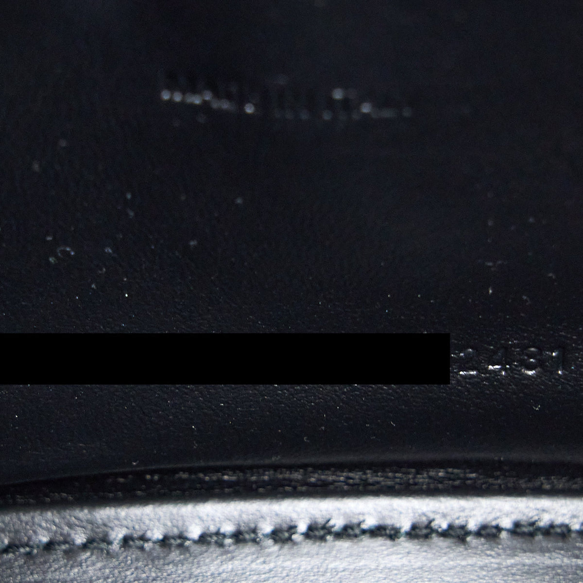 Luxar624 elegant leather Handbag interior detail