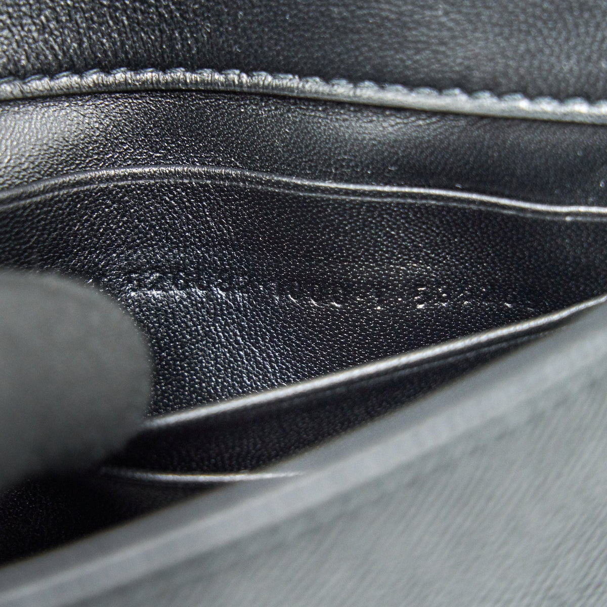 Luxar599 elegant leather Handbag back view
