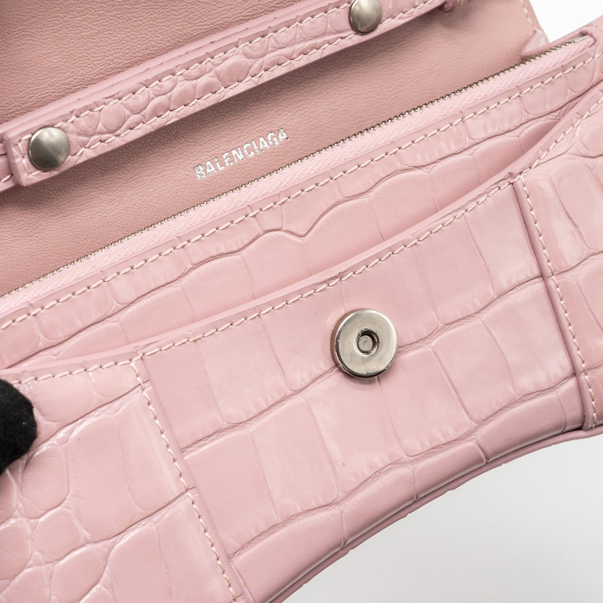 Luxar681 elegant leather Handbag side view