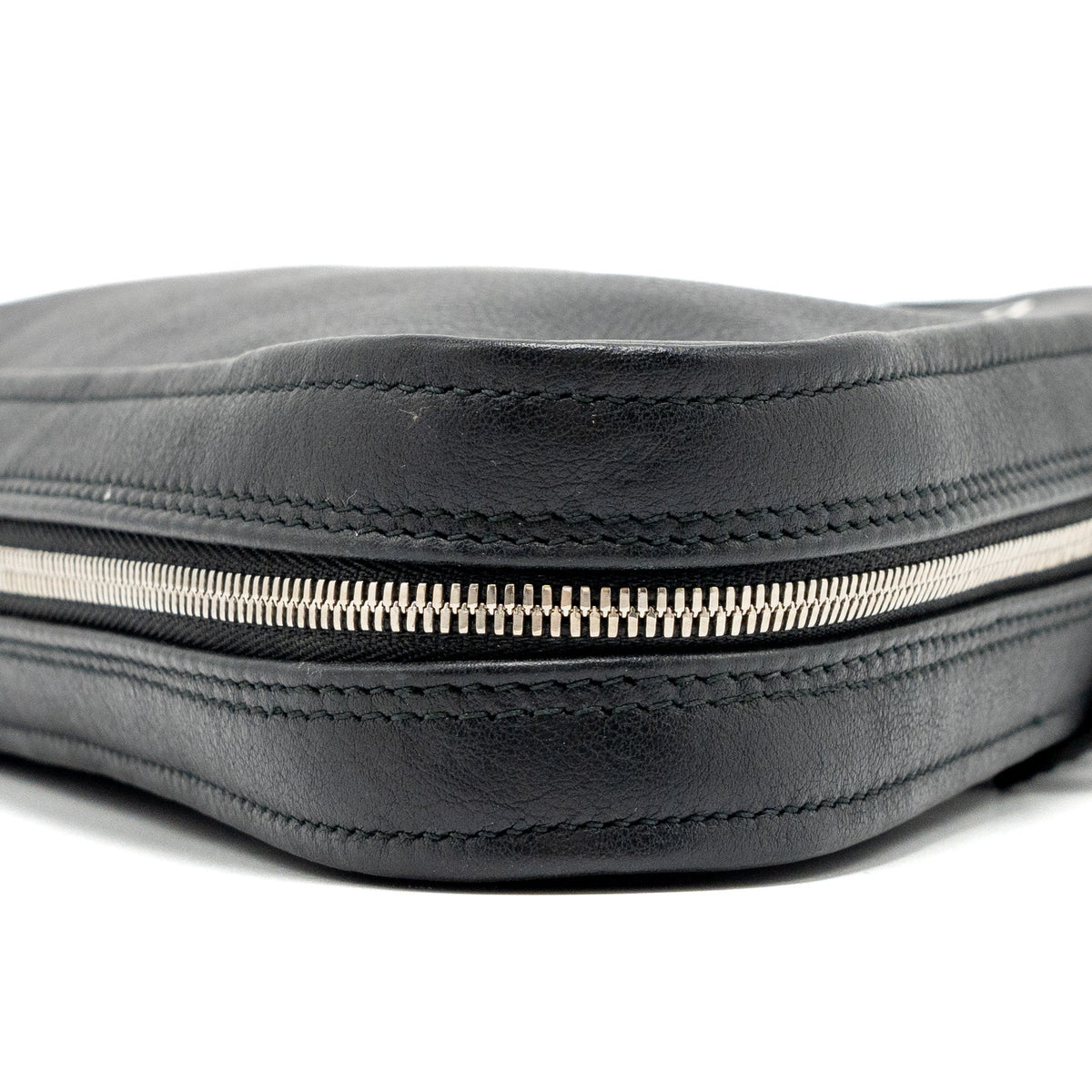 Luxar683 elegant leather Handbag top view