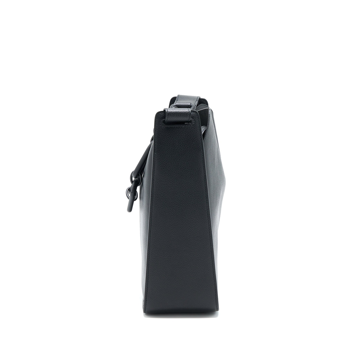 Luxar636 elegant leather Handbag angled view
