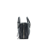 Luxar750 elegant leather Handbag angled view